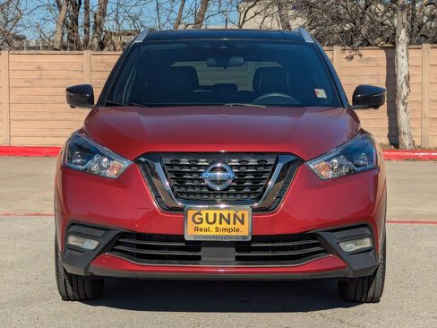 Used 2020 Nissan Kicks SR w/ SR Premium Package image 9