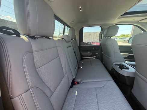 Used 2023 Toyota Tundra Limited AWD/4WD image 34