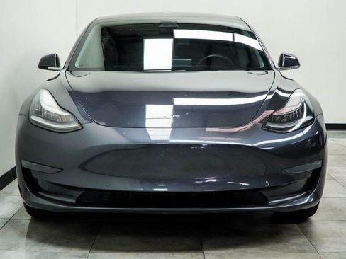 Used 2019 Tesla Model 3 Mid Range image 7