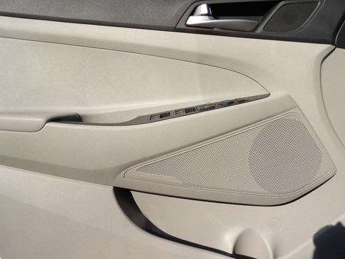 Used 2019 Hyundai Tucson Value image 8