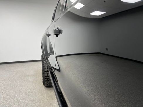 Used 2024 GMC Canyon AT4X image 11