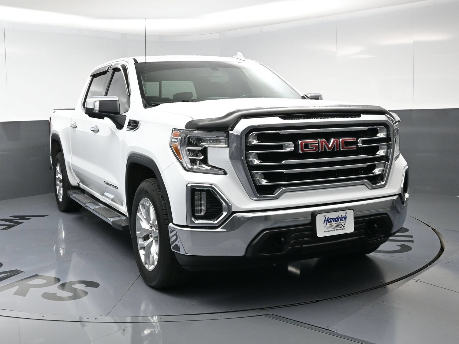 Used 2020 GMC Sierra 1500 SLT w/ SLT Premium Package AWD/4WD image 3
