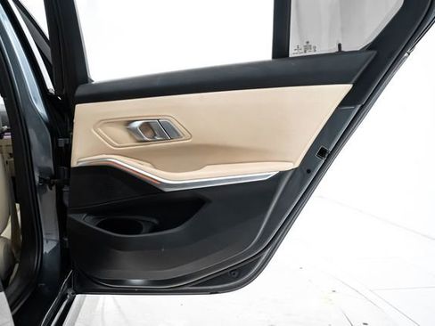 Used 2021 BMW 330i xDrive Sedan w/ Convenience Package image 22