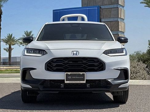 Certified 2025 Honda HR-V Sport image 5