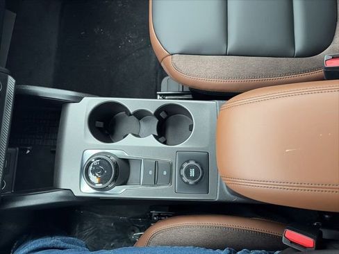 New 2025 Ford Bronco Sport Outer Banks w/ Outer Banks Tech Package+ image 24