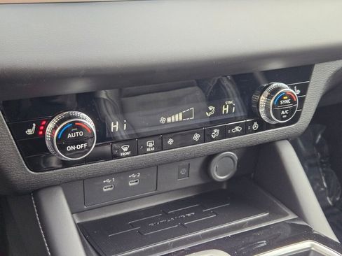 New 2026 Mitsubishi Outlander SE FWD image 21