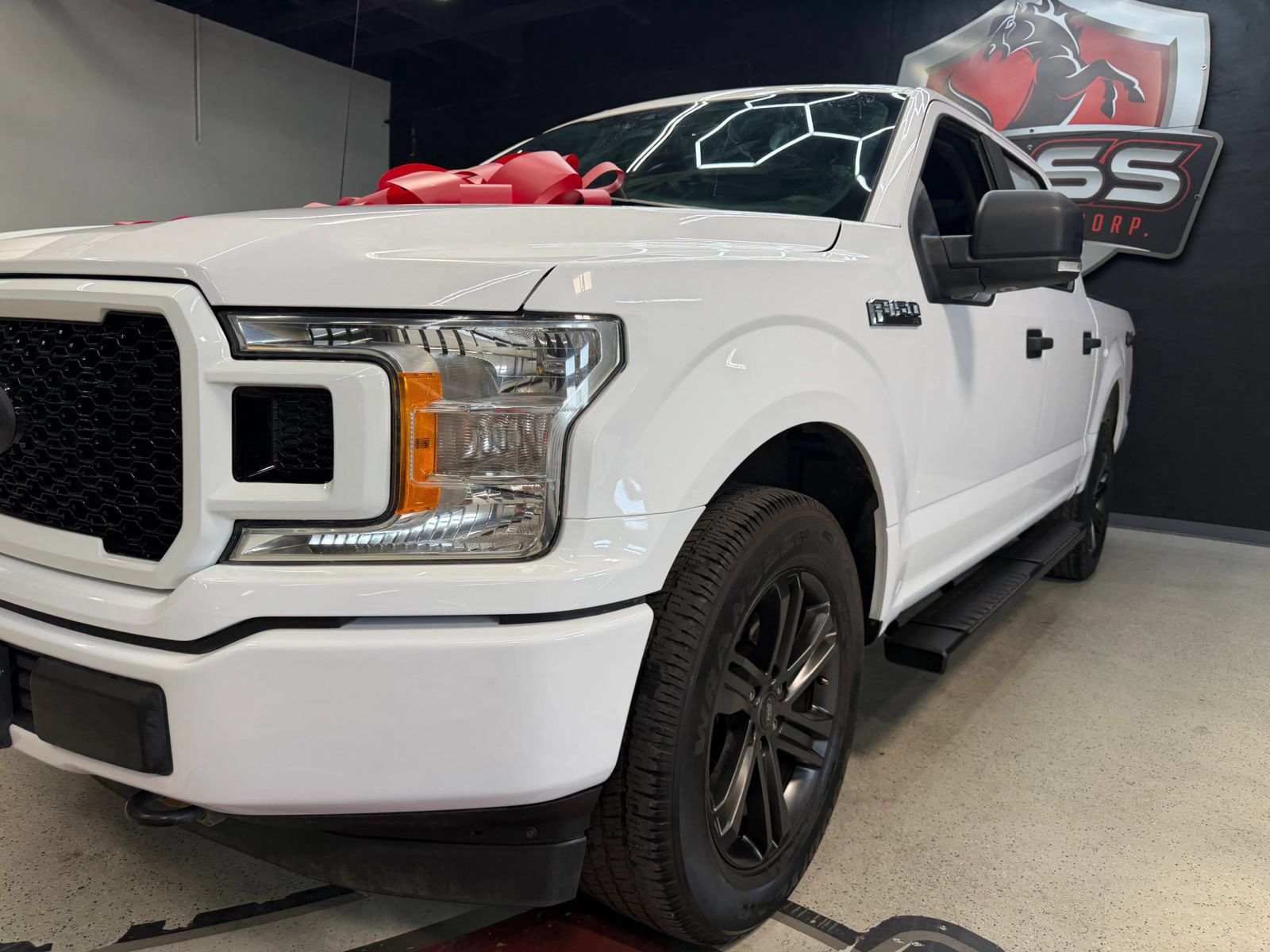 Used 2019 Ford F150 XL w/ Equipment Group 101A Mid AWD/4WD image 4
