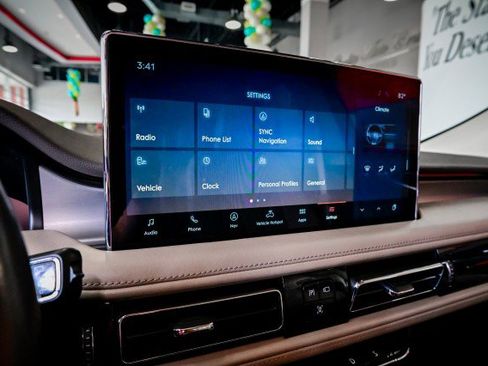 Used 2021 Lincoln Nautilus FWD w/ Equipment Group 101A image 41