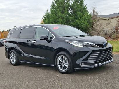 Certified 2024 Toyota Sienna Limited