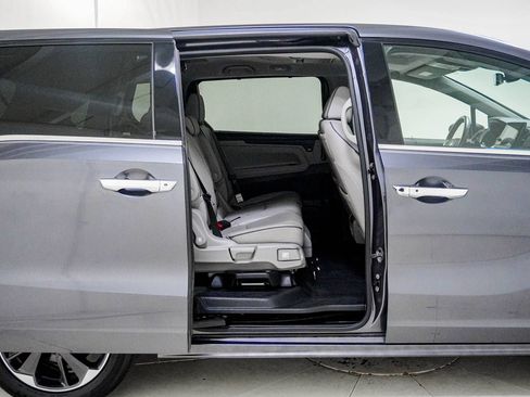 Used 2022 Honda Odyssey Elite image 35