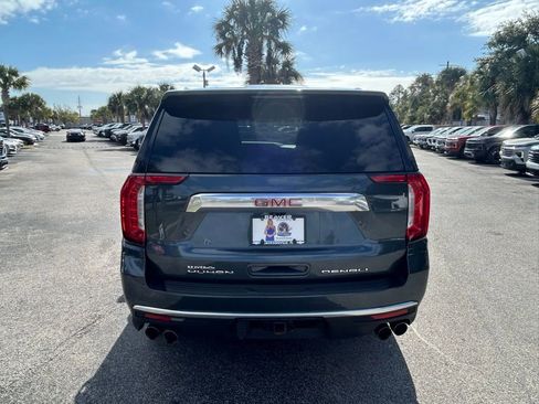 Used 2021 GMC Yukon Denali w/ Denali Premium Package image 6