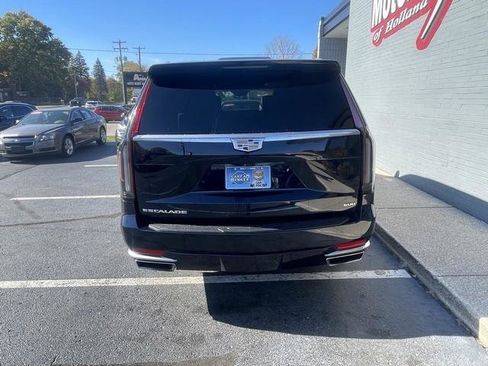 Used 2021 Cadillac Escalade ESV Premium Luxury Platinum image 6