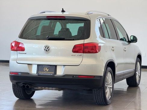 Used 2014 Volkswagen Tiguan SE image 7