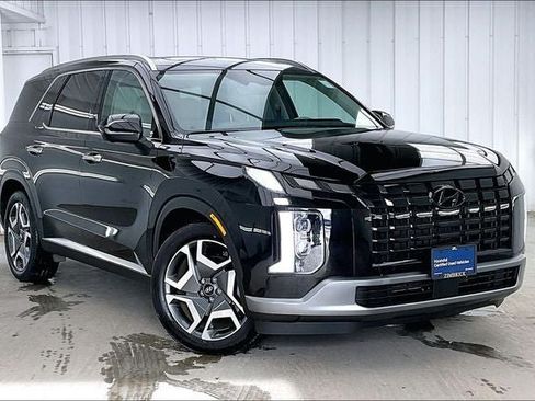 Certified 2025 Hyundai Palisade Limited AWD/4WD image 1