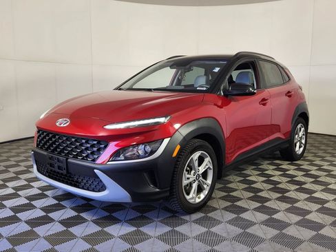 Used 2022 Hyundai Kona SEL AWD/4WD image 3