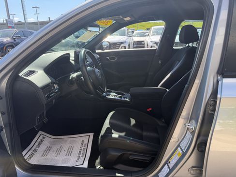 Used 2023 Honda Civic Sport image 25
