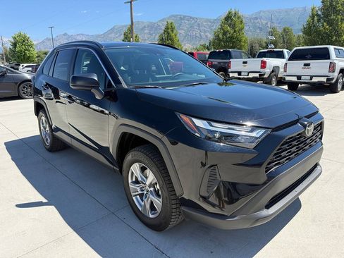 Used 2025 Toyota RAV4 LE AWD/4WD image 1