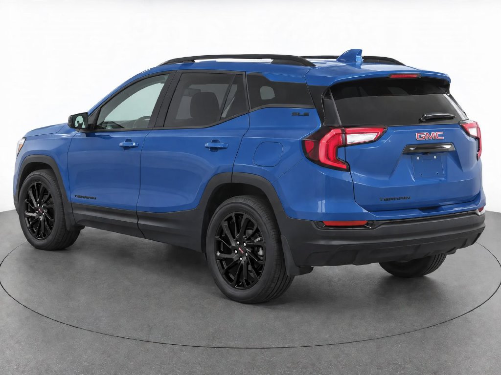 Certified 2024 GMC Terrain SLE FWD image 4