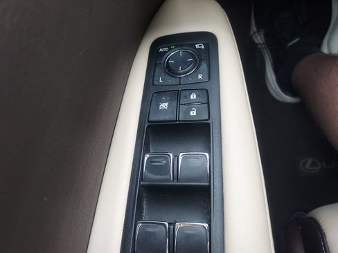 Used 2019 Lexus RX 450h AWD w/ Navigation Package image 25