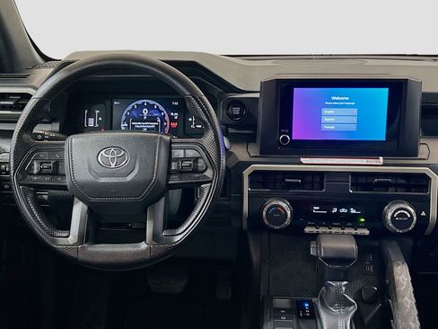 Used 2025 Toyota Tacoma SR image 18