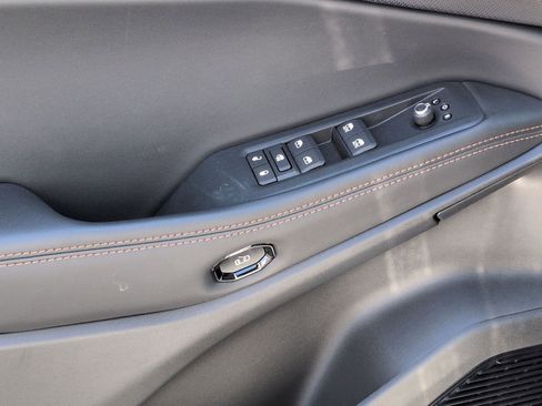 New 2026 Jeep Cherokee Limited AWD/4WD image 11