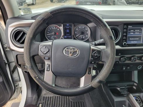 Used 2020 Toyota Tacoma SR5 image 14