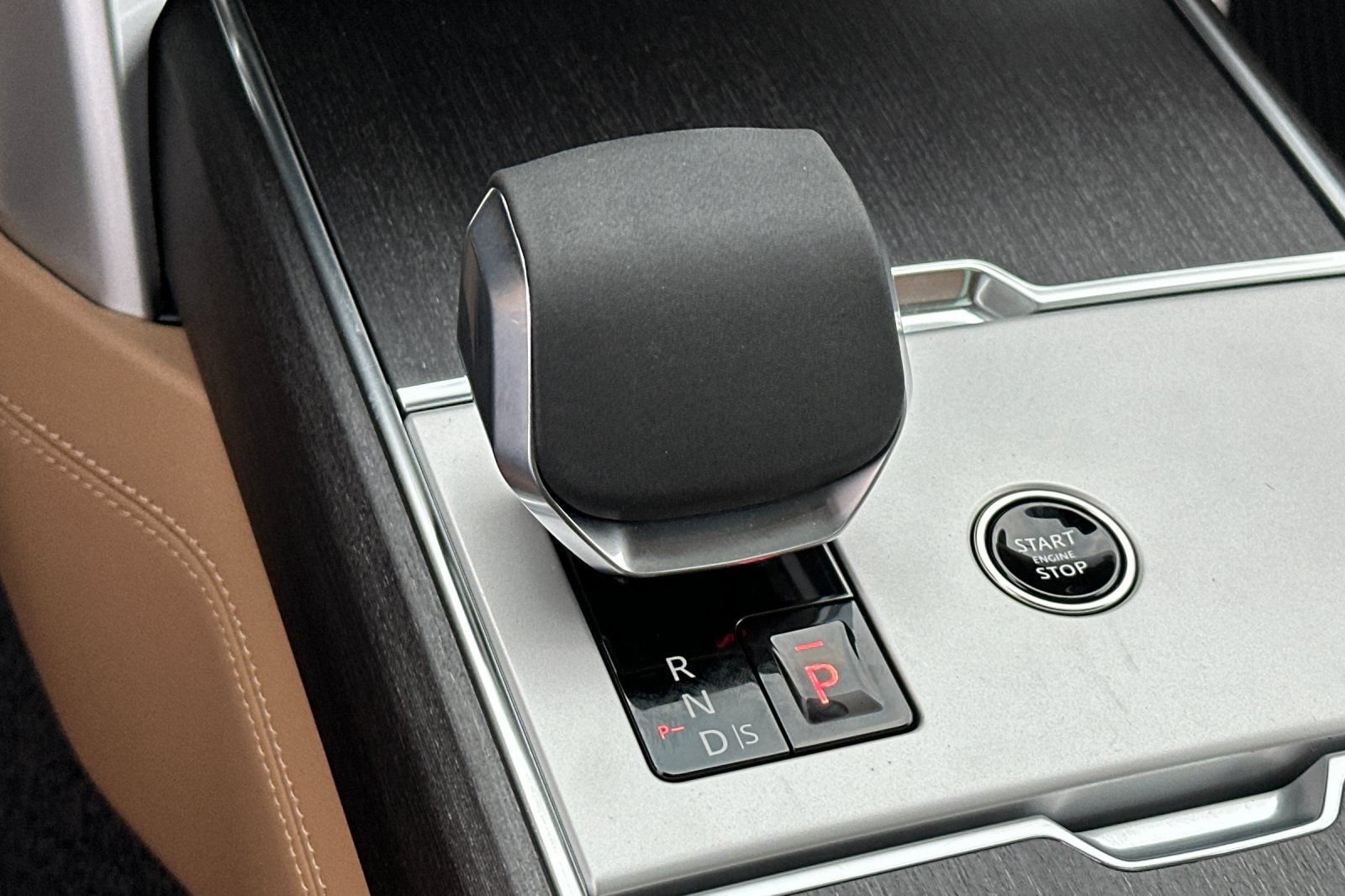 New 2026 Land Rover Range Rover SE AWD/4WD image 22
