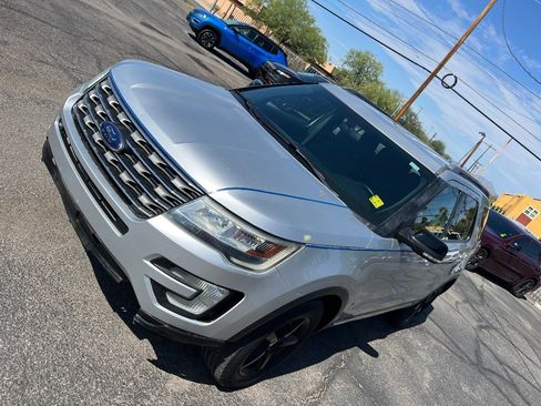 Used 2016 Ford Explorer XLT AWD/4WD image 46