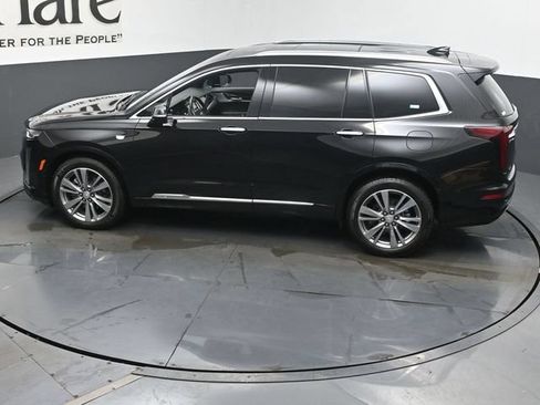 Used 2025 Cadillac XT6 Premium Luxury FWD image 46