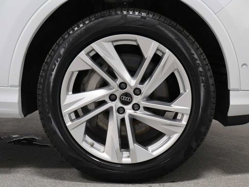 Used 2023 Audi Q7 3.0T Prestige w/ Prestige Package AWD/4WD image 12