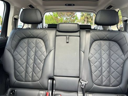Used 2024 BMW X7 xDrive40i AWD/4WD image 13