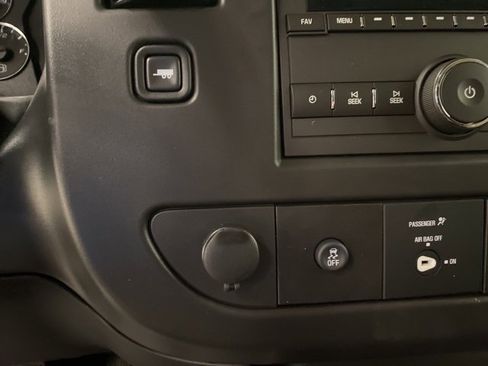 New 2025 Chevrolet Express 2500 image 31