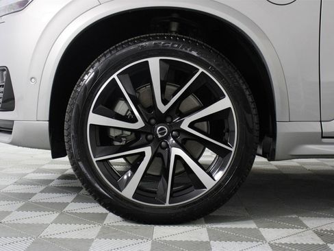 Certified 2023 Volvo XC90 T8 Plus image 28
