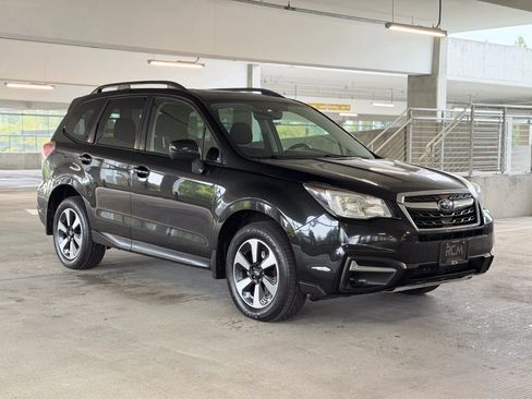 Used 2017 Subaru Forester 2.5i Premium w/ All-Weather Package AWD/4WD image 3