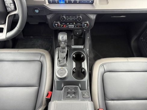 New 2025 Ford Bronco Outer Banks image 25