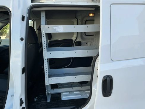 Used 2021 RAM ProMaster City Tradesman SLT FWD image 12