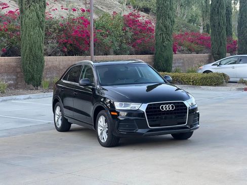 Used 2017 Audi Q3 2.0T Premium Plus w/ Premium Plus Package image 3