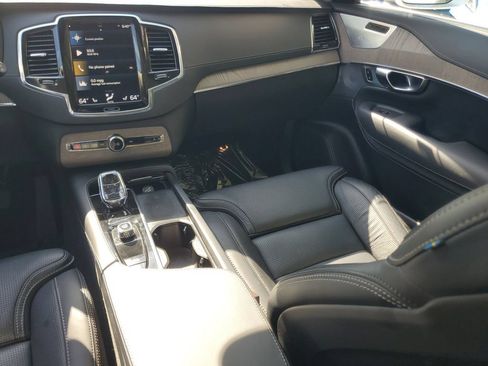 Certified 2022 Volvo XC90 T8 Inscription w/ Advanced Package AWD/4WD image 16
