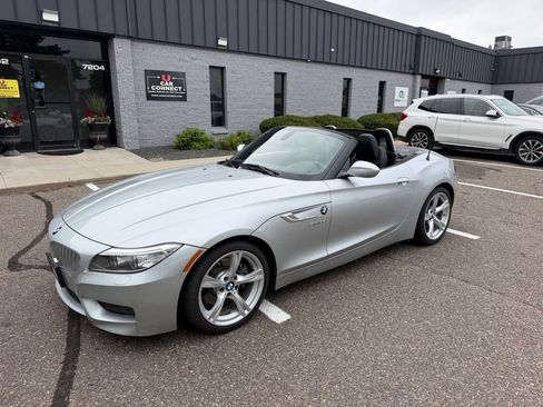 Used 2014 BMW Z4 sDrive35i RWD image 2