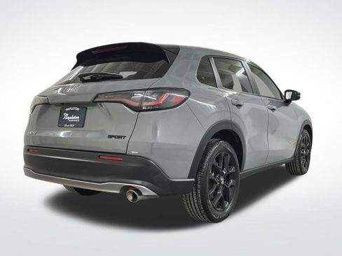 Used 2025 Honda HR-V Sport image 3