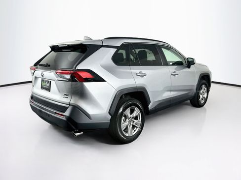 Used 2025 Toyota RAV4 XLE AWD/4WD image 9