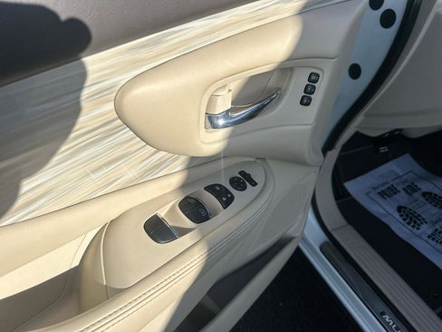 Used 2018 Nissan Murano Platinum w/ Cargo Package image 14