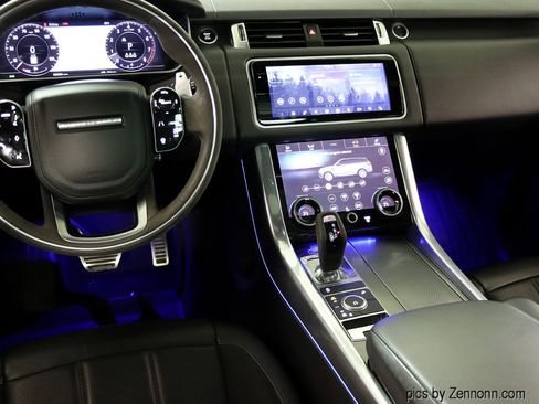 Used 2021 Land Rover Range Rover Sport HST image 17