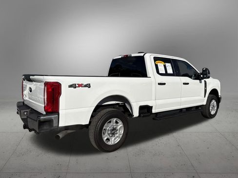 Used 2025 Ford F250 XLT image 4