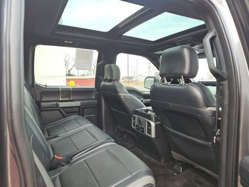 Used 2018 Ford F150 Raptor w/ Equipment Group 802A Luxury image 28