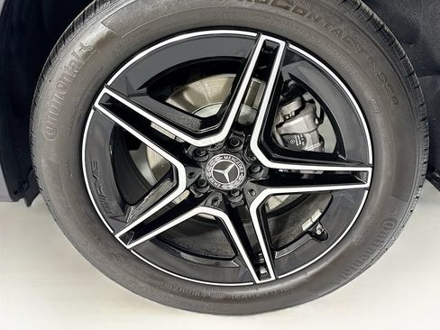 Certified 2025 Mercedes-Benz GLB 250 image 31
