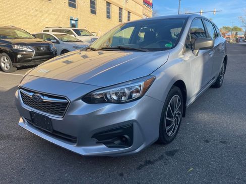 Used 2018 Subaru Impreza 2.0i image 2