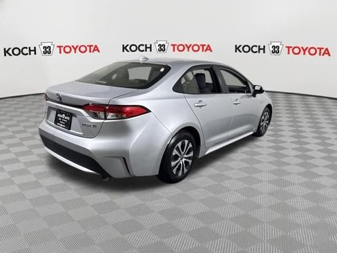Used 2021 Toyota Corolla LE image 8