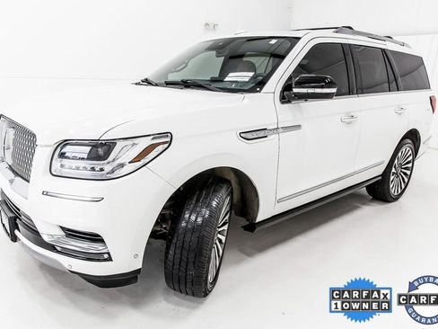 Used 2021 Lincoln Navigator Reserve w/ Luxury Package image 2