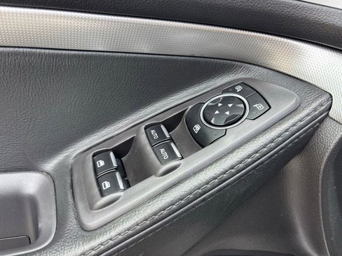 Used 2014 Ford Explorer XLT w/ Equipment Group 201A AWD/4WD image 13